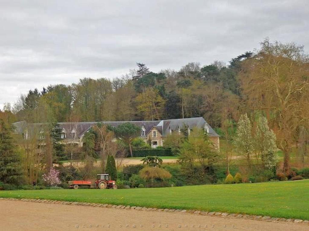 149 CHATEAU DE BRISSAC MAINE ET LOIRE 2016 N0_000003.jpg